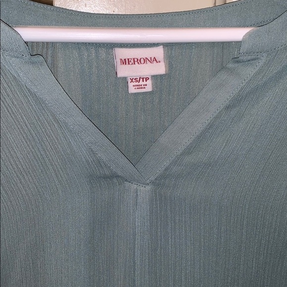 Target Blouse - Picture 2 of 3